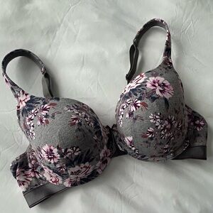 Lane Bryant Cacique Colton Lightly Lined T-Shirt Bra